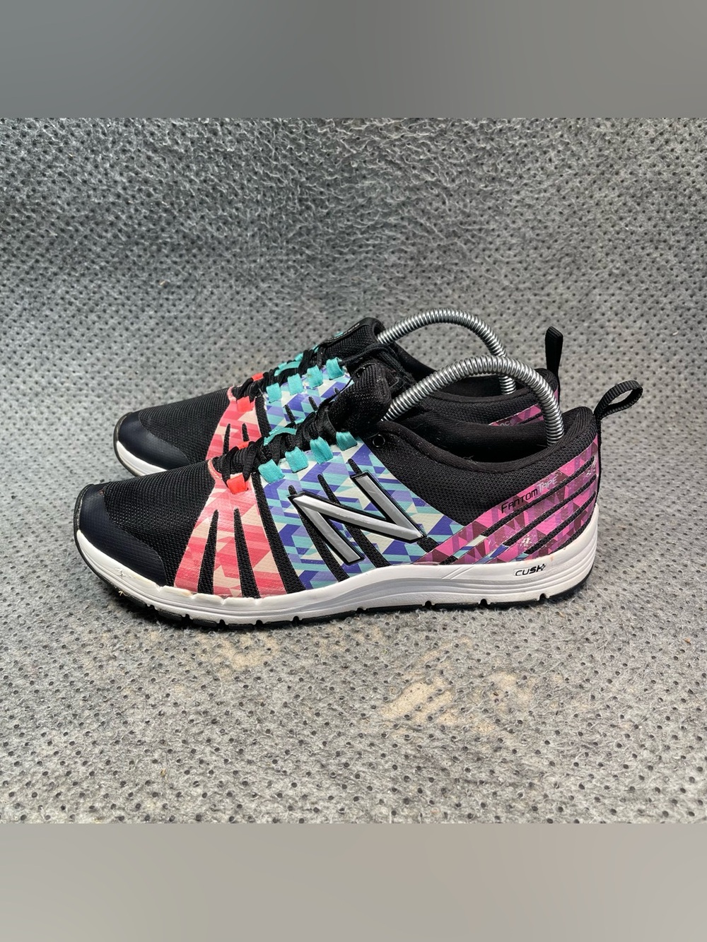 New Balance 811 Fantom Tape Shoes Size 8.5 Women’s